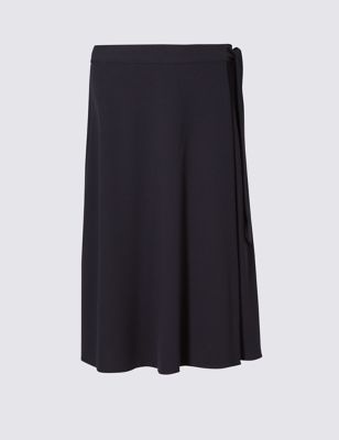 Tailored Fit Straight Skirt